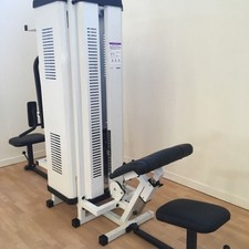 Powersport Integra Dual Purpose ARM CURL/Poitrine Press - (accessibles en fauteuil roulant)