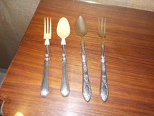 2 PAIRE DE COUVERT A SALADE ARGENT FOURRE CORNE 