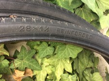 ANTIQUE 2 PNEUS MICHELIN RENFORCÉ EN 700 B  28 X 1 12 VÉLO ANCIEN OLD BICKE