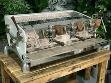 SLAYER ESPRESSO 3 GROUPE BLANC ET BOIS MACHINE À CAFÉ ESPRESSO CUSTOM CAFE