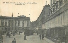 TOULOUSE  place du capitole 39900