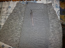 Lot 2 mignonnes jupes 8/10 ans