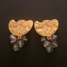 CHIC PAIRE DE BOUCLES D'OREILLES CLIPS signées BICHE DE BERE made in France