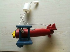 lustre avion pour chambre d'enfant