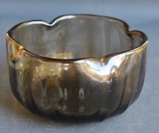 Pot quadrilobé en verre fumé signé Daum France