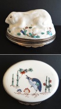 CHANTILLY XVIIIe. PATE TENDRE. Rare boite Lièvre. Décor style KAKIEMON. LOUIS XV