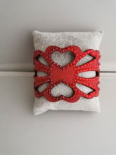 Bracelet rouge déco coeur avec strass, effet daim, 22*5 cm,  bouton pression