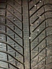 Pneu 235/55R17 GOODEAR VECTOR 4SEASONS  235/55/17 235 55 17   tyre
