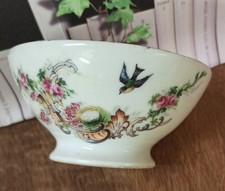 Bol Ancien En Porcelaine Décor Floral Et Oiseaux