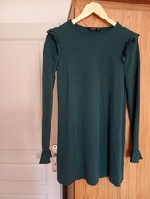 ROBE  TAILLE 38/40 BERSHKA