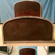 beau lit art déco en tubulure chrome ,panneau central en noyer  . XX siècle .