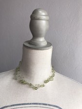collier ras de cou vert