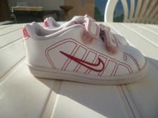 TENIS NIKE PETITE FILLE POINTURE 22 CUIR BLANC/ROSE