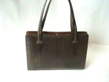  SAC A MAIN DE MARQUE BERNA  EN CUIR LÉZARD BRUN 