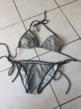 Maillot de bain 2 pieces imprimé serpent,reptile gris tres bon etat M/L