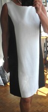 Robe 123 1.2.3 t 40 chic bicolore blanche cotés noirs Un deux trois