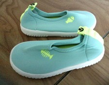 CHAUSSURES ÉTÉ PLAGE/MER MARQUE VICTORIA POINTURE 25 QUASI NEUVES garçon  fille