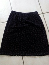 C62 Superbe JUPE FLUIDE LEGEREMENT TRANSPARENTE noir violet    t 40  EXCEL ETAT