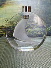 Bougeoir en cristal de Sèvres Forme ronde et motif de bateau verre dépoli