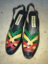 chaussures ouvertes talon cuir bleu marine jaune rouge vert pointure 38 vintage
