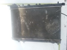  A320 I535 P15  Radiator-Water Cooler Nissan Sunny 1992 FR72975-67
