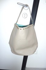 Sac à main + pochette + porte cléf
