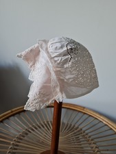Bonnet coiffe ancienne de bébé en dentelle baptême 