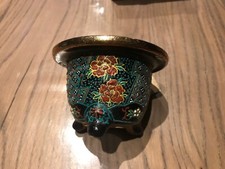 Neofinetia falcata  orchid pot  …pot noir avec fleurs peint à la main