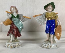 Paire de STATUETTE Figurines en PORCELAINE de SAXE couple de paysans signe art i