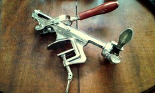 Tire Bouchon de comptoir levier en Inox chromé avec poignée en bois