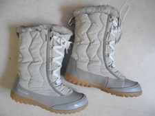 BOTTE BEIGE ET GRISE FOURREE A LACET QUECHUA POINTURE 37.5 NEUVE