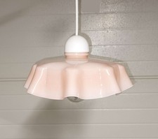 Suspension ancienne avec abat jour en opaline rose prête à brancher