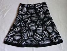 Jupe noire à motifs graphiques blancs Yessica / C&A (Taille 38)