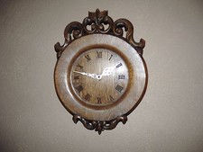 HORLOGE  SCULPTEE DANS DU CHENE MASSIF   STYLE   LOUIS XV