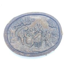 cadre XIX eme - scene de vie miniature- jeux - musique - fete - carton ? bois ? 