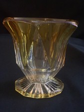 Vase de Bohème, art déco, verre, jaune, piédouche étoilé, création 1920