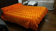 Ancien Couvre Lit  ORANGE couverture Moumoutte  Vintage An 70's 140 X 190