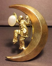 Vintage Beautiful Metal Badge Clown Pierrot Broche Pin Miniature 3 x 4,3 cm