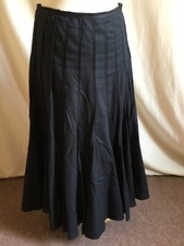 Sublime jupe ample PORTMANS Made in Australia taille 36/38 en très bon état.
