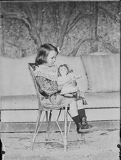 Plaque verre photo ancienne négatif 9x12 cm fillette poupée vintage original