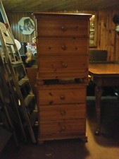 vente de deux tables de chevet ou petites commodes