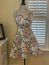 Macys Floral Party Dress Size 9 (M)
