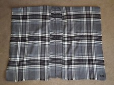 NEUF sans étiquette V. Fraas gris femme Box écharpe Poncho Châle RRP £ 80