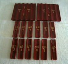 ensemble ancien 12 porte-couteaux 2 dessous de bouteilles années 50 en céramique