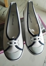 Ballerines toile  Blanches/marine ROSEBUD Taille 38 Comme neuves