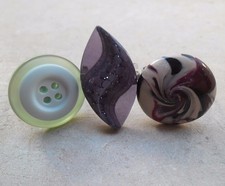 Lot 3 bagues dont 2 avec boutons vintage et 1 en pâte fimo anneau réglable