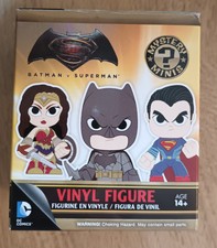 Figurine mystery mini Batman Vs Superman