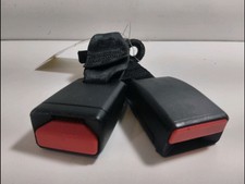 ancrage ceinture arrière droit peugeot 208 16074130XT 189769