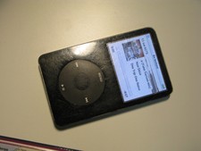Apple iPod Classic 5ème Génération 30 Go Lecteur MP3 Noir (MA446LL/A)