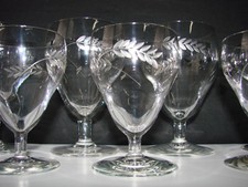 Ancien verre à pied lot de 7 - Eau vin raisin vigne alcool old glass n°59